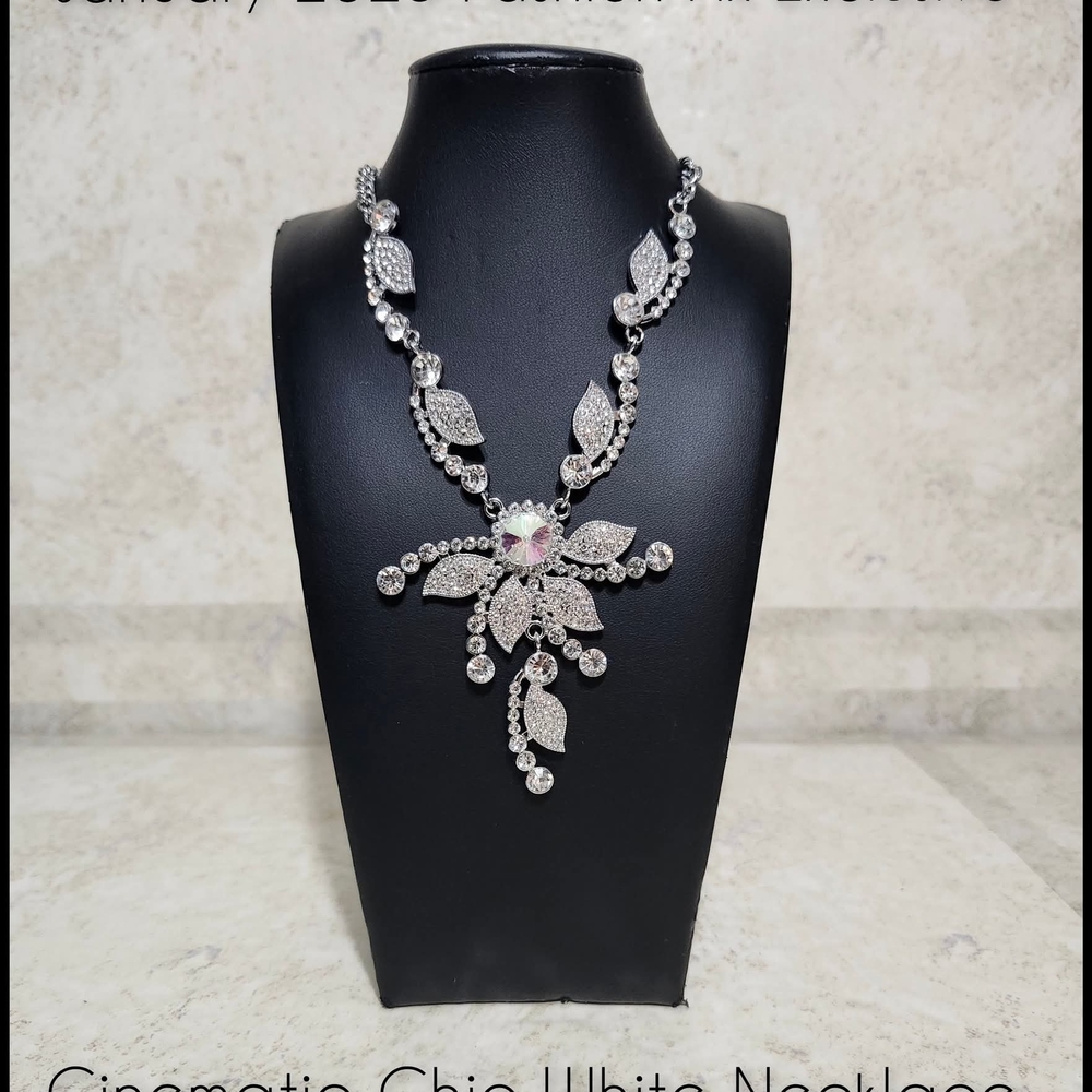 Elegant Silver Necklace with Crystal Accents